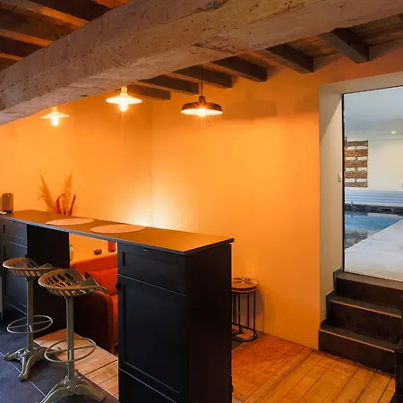 Apart-hotel Cabanon à La Ferme1802 3*